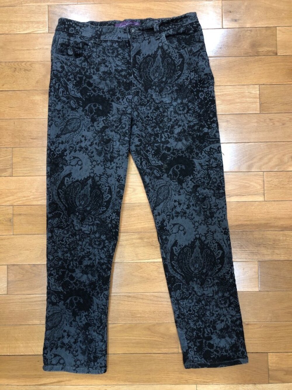 Gloria Vanderbilt Amanda Monochrome Black Paisley High Rise Straight Leg Size 12